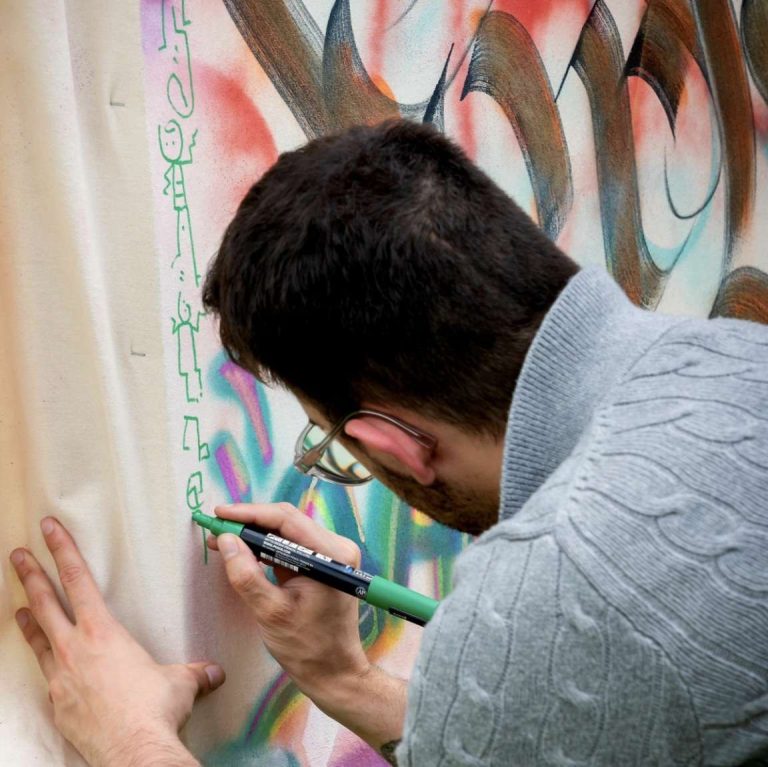 Artiste plasticien